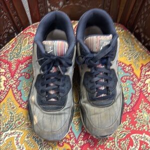 Nike Air Max Blue and Gray Sneakers Low-Top Athletic Shoes Winter 2016/17 WORN